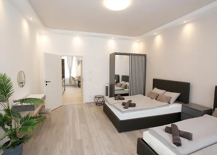 Lux Prime With Free Parking And Fast Internet 600 Mbits